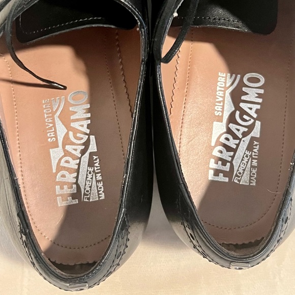 Salvatore Ferragamo Lace up Loafers. 10.5 Euro sizing. - Picture 6 of 9